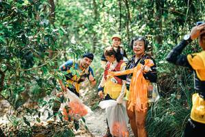 BIB: 
                            <button type="button" onclick="openModal(25407697)" class="btn btn-primary btn-sm float-right btn-popup" data-toggle="modal" data-target=".modal-high-quality">
                        <i class="fas fa-shopping-cart"></i> Add to Cart
                    </button>
                                            <button type="button" onclick="isThisMe(25407697, true)" class="btn btn-success btn-sm float-right btn-popup btn-isme hidden" data-toggle="tooltip" data-placement="bottom" title="นี่คือรูปของคุณใช่ไหม คลิกที่นี่เพื่อเอาเข้าอัลบั้ม">
                        <i class="fas fa-plus"></i> Add to album
                    </button>
                    <button type="button" onclick="isThisMe(25407697, false)" class="btn btn-warning btn-sm float-right btn-popup btn-isnotme hidden">
                        <i class="fas fa-ban"></i> Remove from album
                    </button>